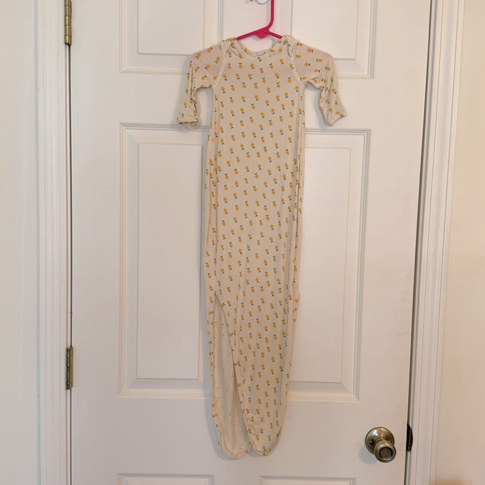 Hanna Andersson Lemon Knotted Gown
